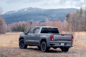 GMC Sierra Elevation Crew Cab 2018 года 
